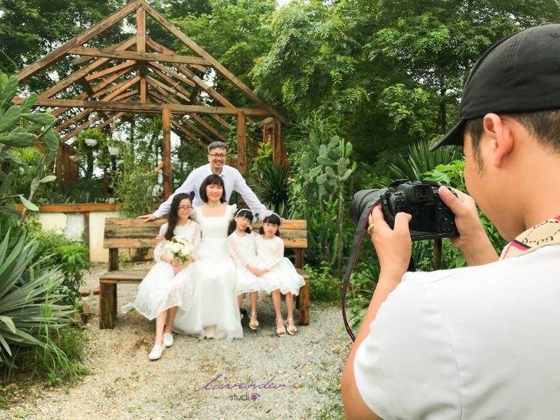 Chụp hình kỷ niệm ngày cưới ngoại cảnh Đà Nẵng tại Lavender studio