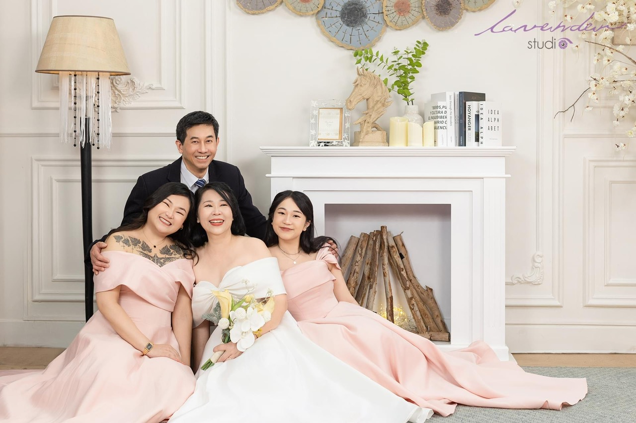 Chụp ảnh gia đình giá rẻ ở Studio Lavender Đà Nẵng